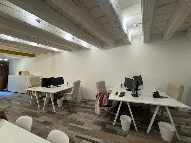 A louer bureaux rénovés en plein coeur de Chambéry