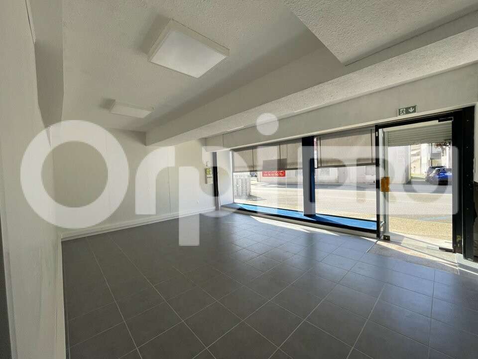Local commercial 48m² à vendre St-Etienne-du-Bois