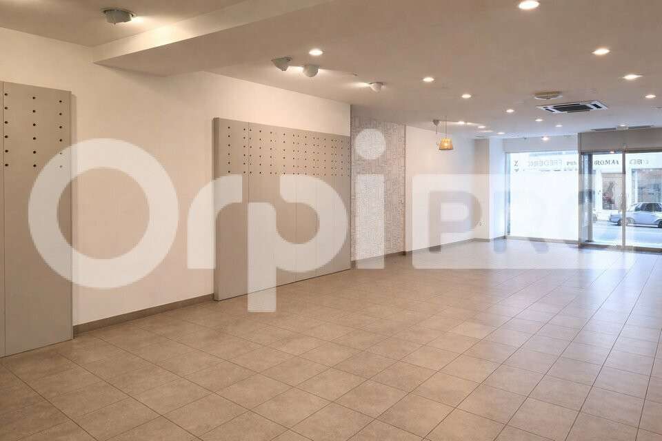 Local commercial 133m² Hyper centre de Montluçon