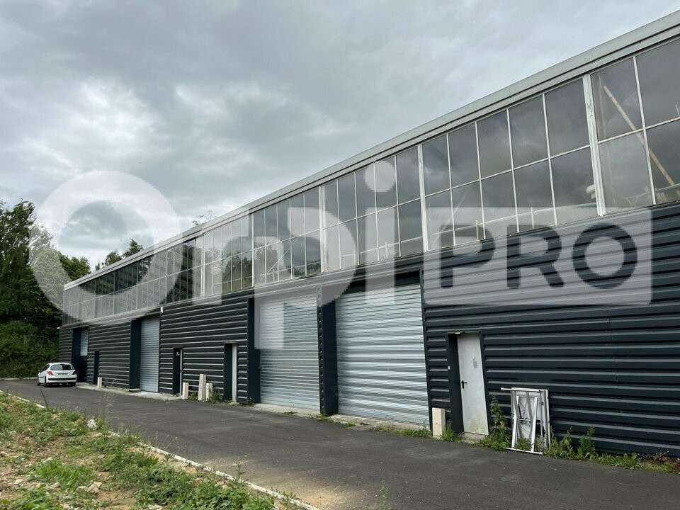 Local d'activité de 109m² à vendre à Nangis