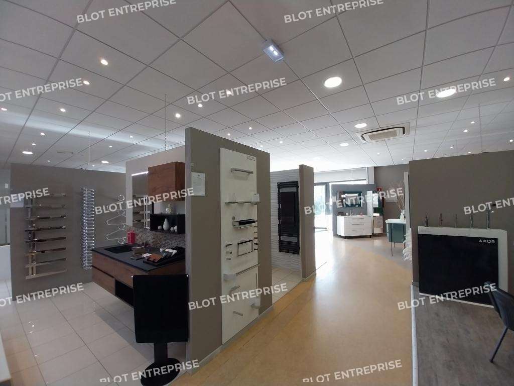 A louer bâtiment indépendant 1217m² à La Baule