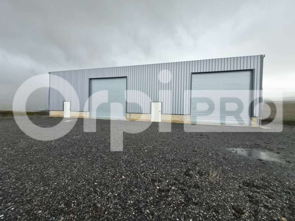 Local d'activité 240m² à louer à Isles-sur-Suippe