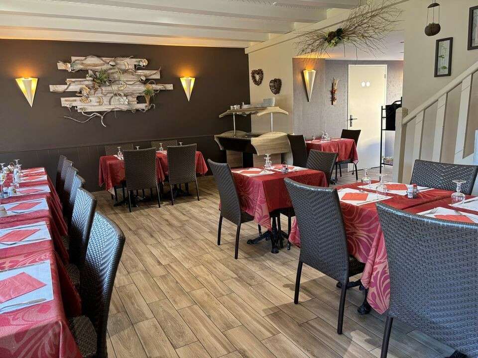 Cède restaurant du midi 142 couverts à Plestan