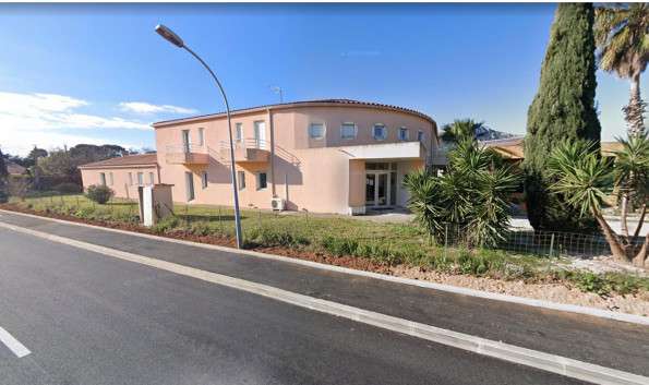 A vendre bâtiment indépendant 634m²à la Farlède
