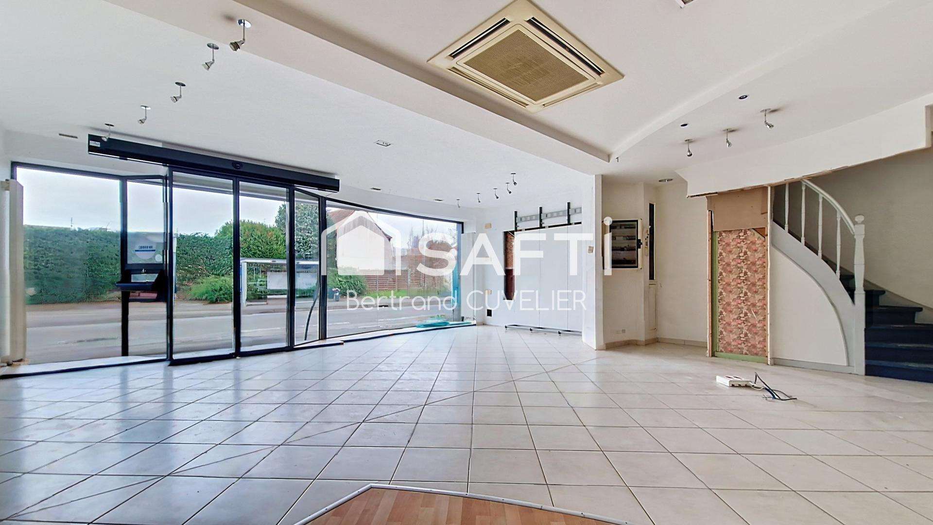 AV local commercial de 104m² avec jardin à Quesnoy