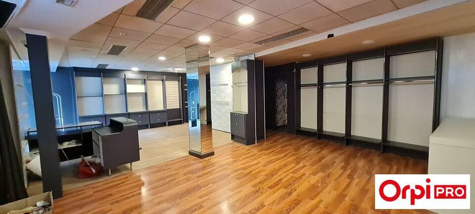 A louer local commercial 90m² Saint-Brieuc centre