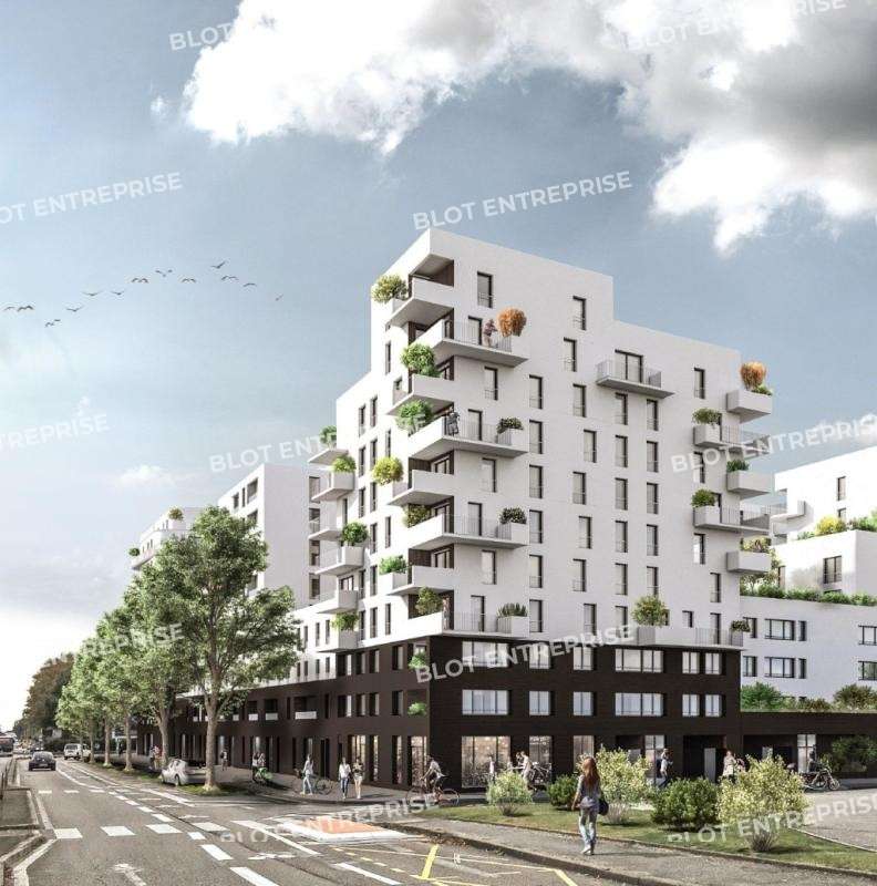 A louer local 83m² sur la Route de Rennes Orvault