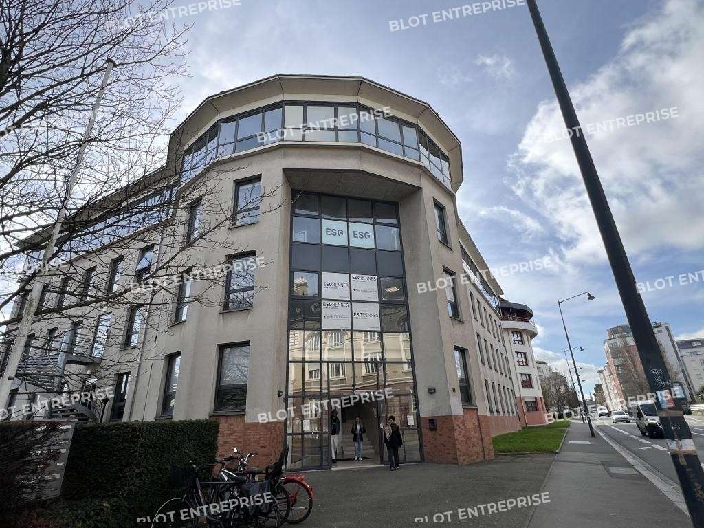 A louer bureaux TRI-EXCLUSIVITE 240m² Rennes 