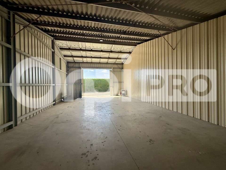 A louer entrepôt de stockage à Saubrigues (40)