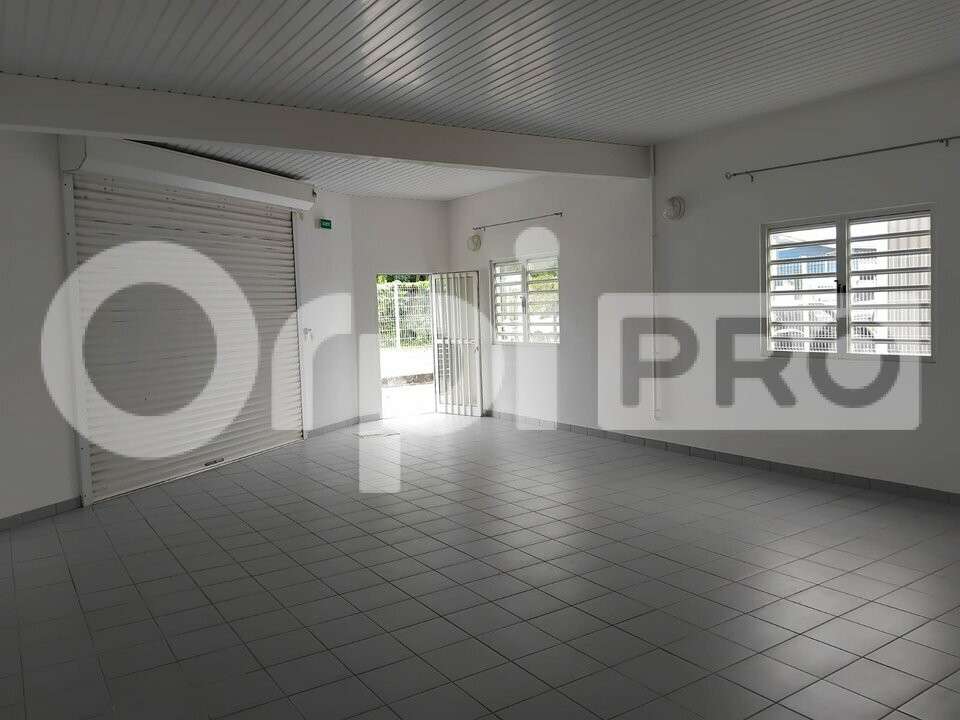 A louer bureau aménagé de 60m² à Cayenne