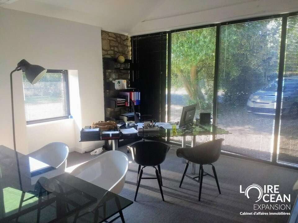 Bureaux fonctionnels de 80m² à louer à Guérande