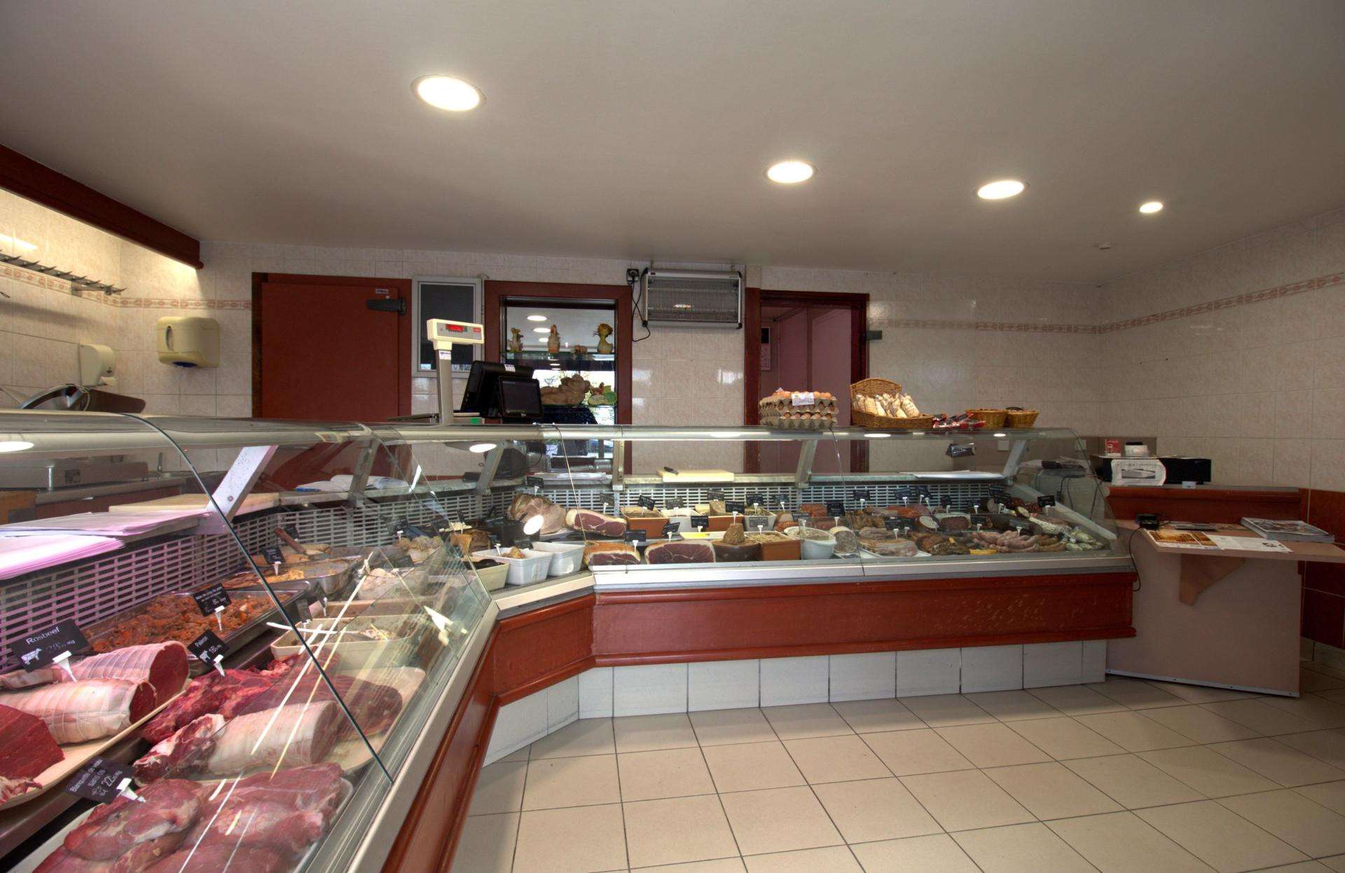 Vente boucherie traiteur en plein bourg de Pipriac