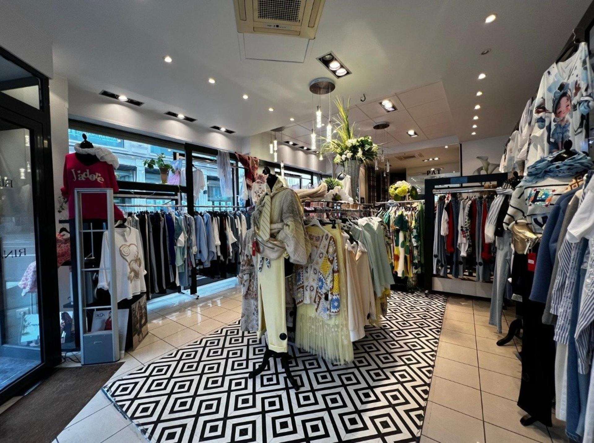 Vente local commercial 55m² angle de rue à Lens 