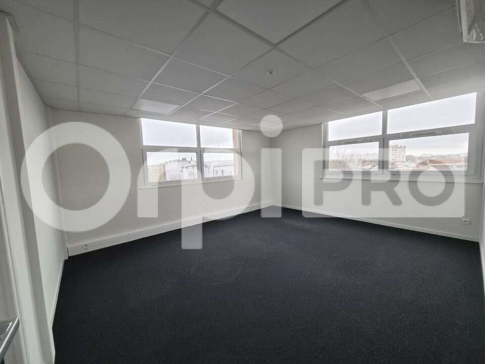 Bureau 360m² R+2 à louer à Bétheny 