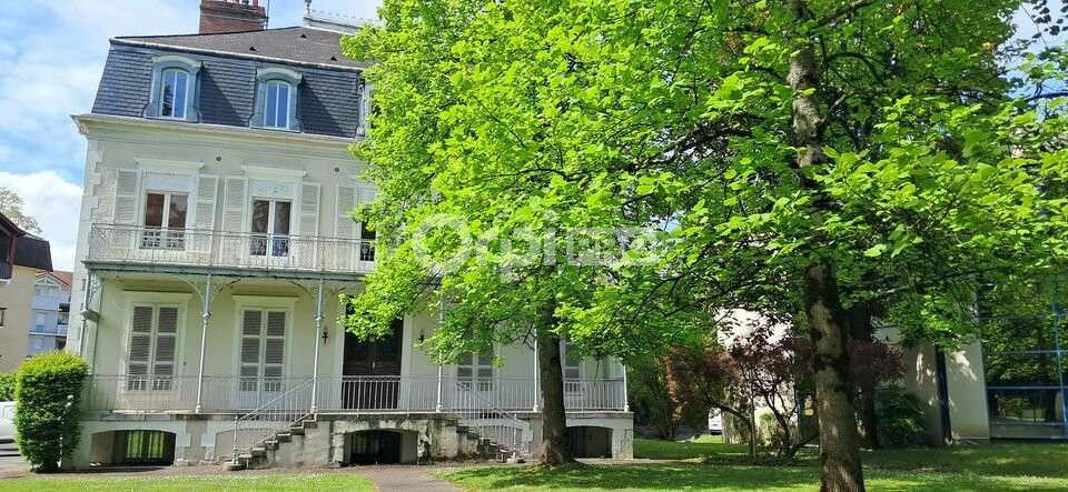 Vente bureaux de 600m² travaux à prévoir à Pau Est