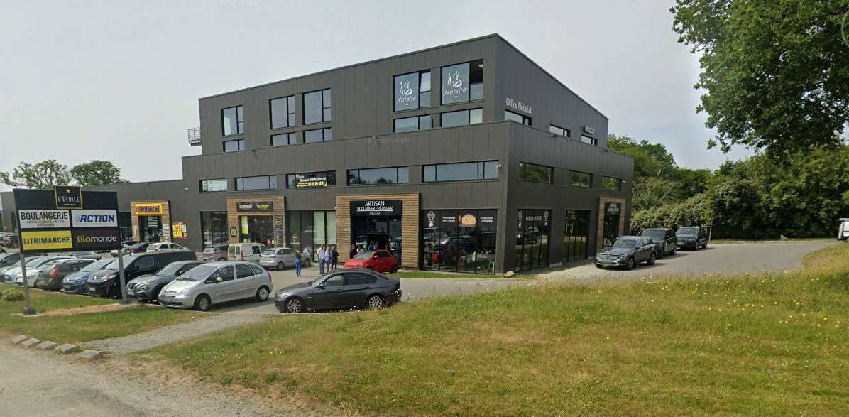 A louer local 1000m² secteur dynamique Quimper