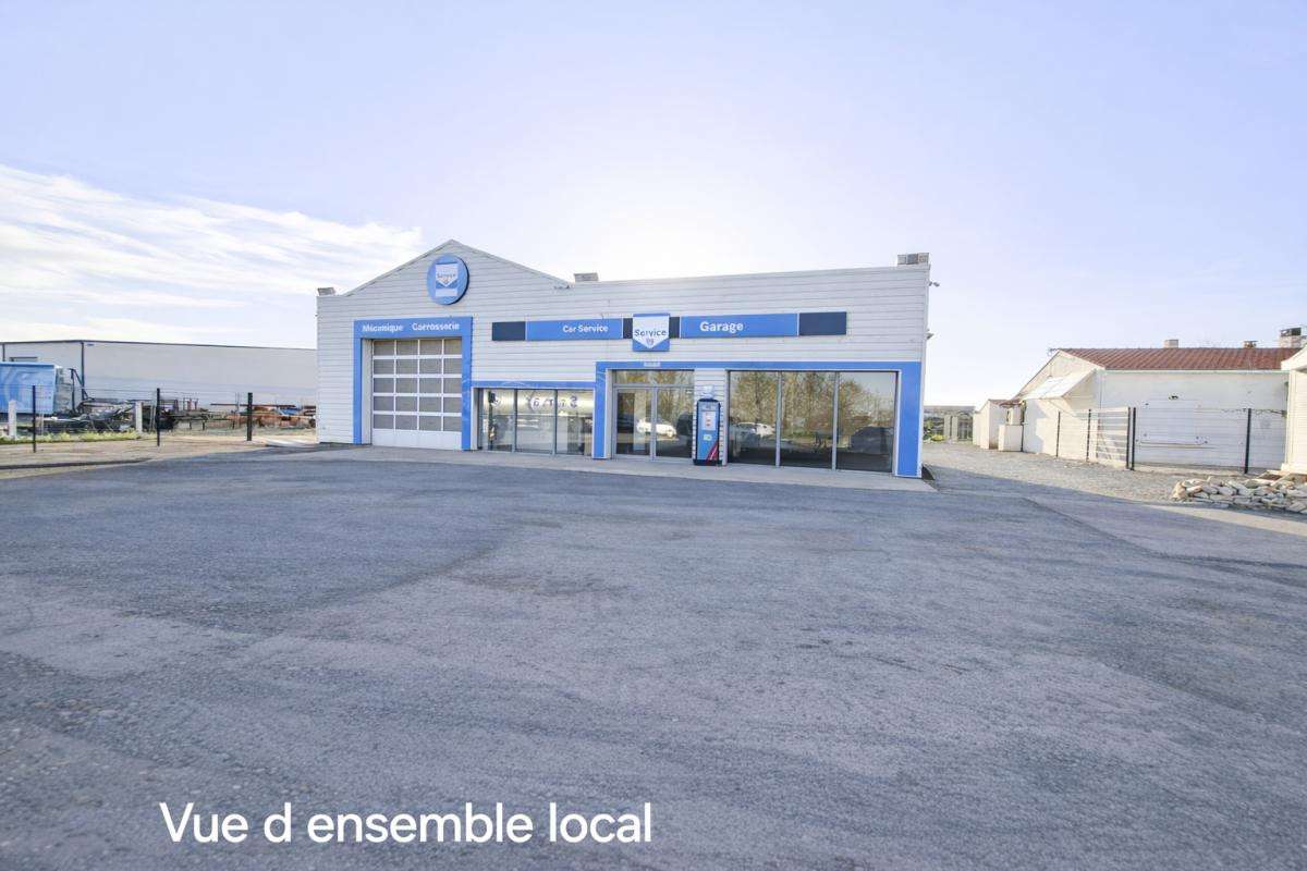 Vente murs commerciaux 327m² à Charron