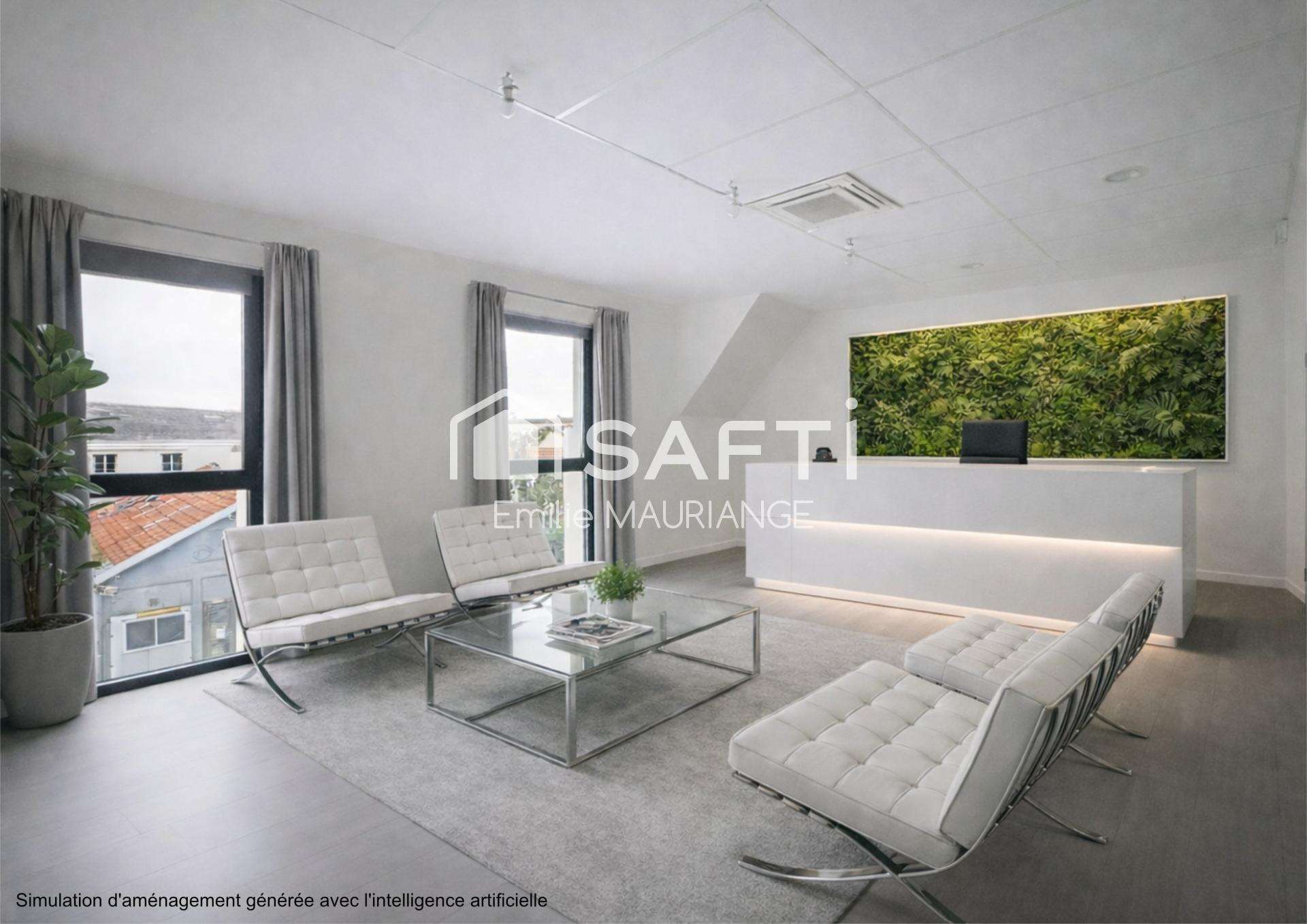 Plateau de bureaux lumineux 180m² R+2 à Cholet
