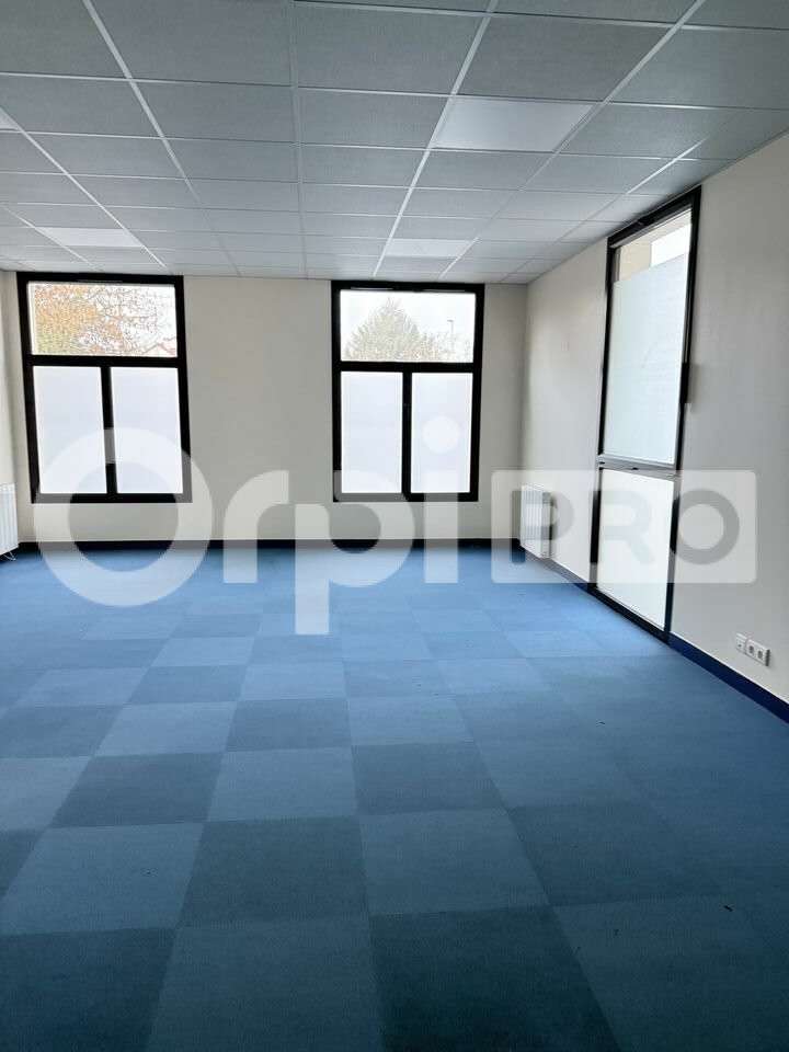 Bureau de 37m² à louer à Bures-sur-Yvette