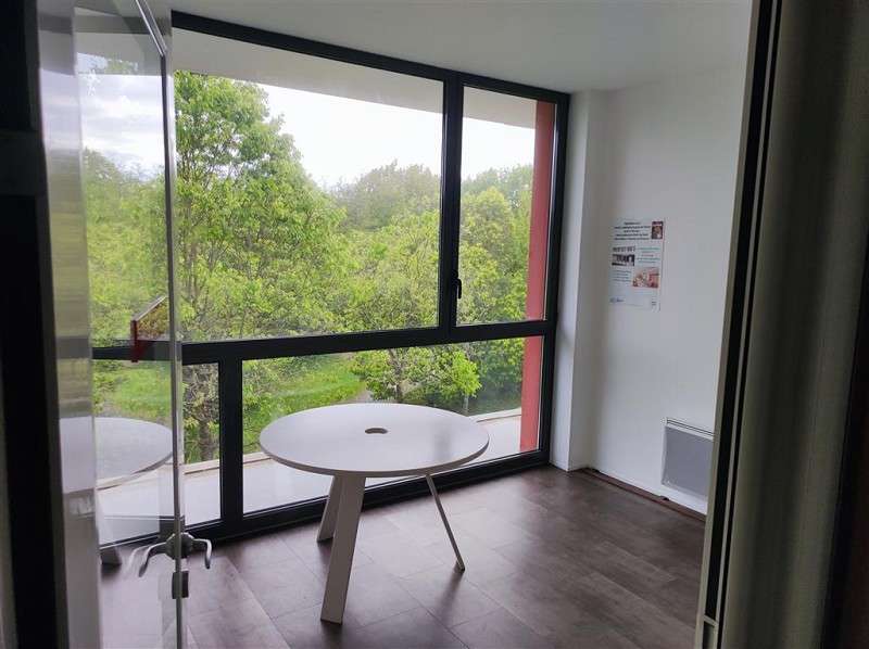 A louer bureau 105m² à Saint-Nazaire polyclinique 