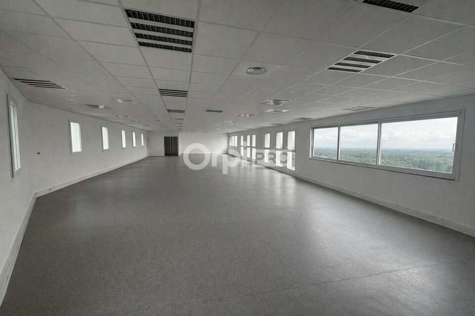 Bureau 245m² R+1 à louer à Avignon