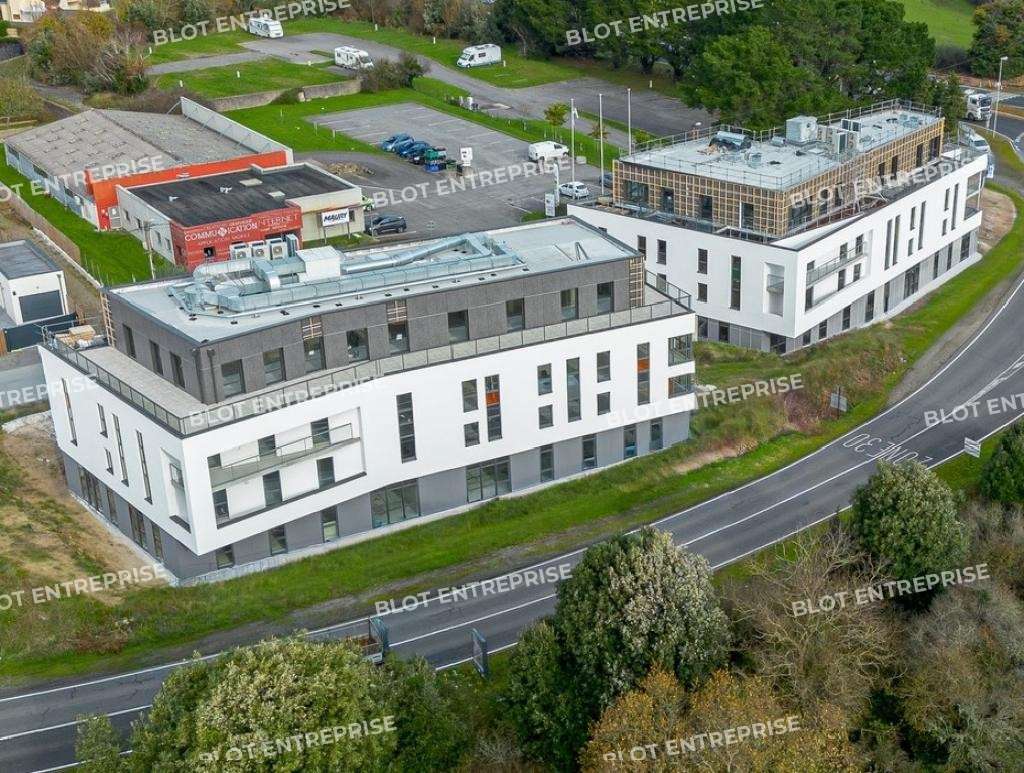 A louer bureaux 161m² en R+1 à l'Est de Guérande