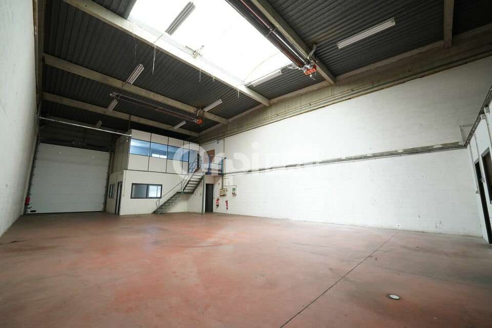Local d'activité neuf à louer 353m² à Saint Priest