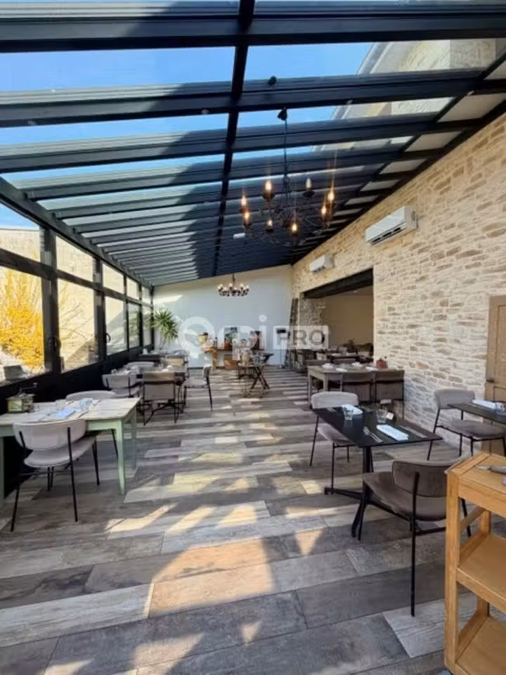 Vente restaurant calme et verdoyant à Champfleury