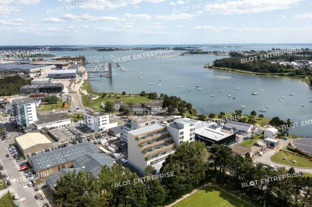 AV bureaux 342m² R+6 à Lorient secteur maritime
