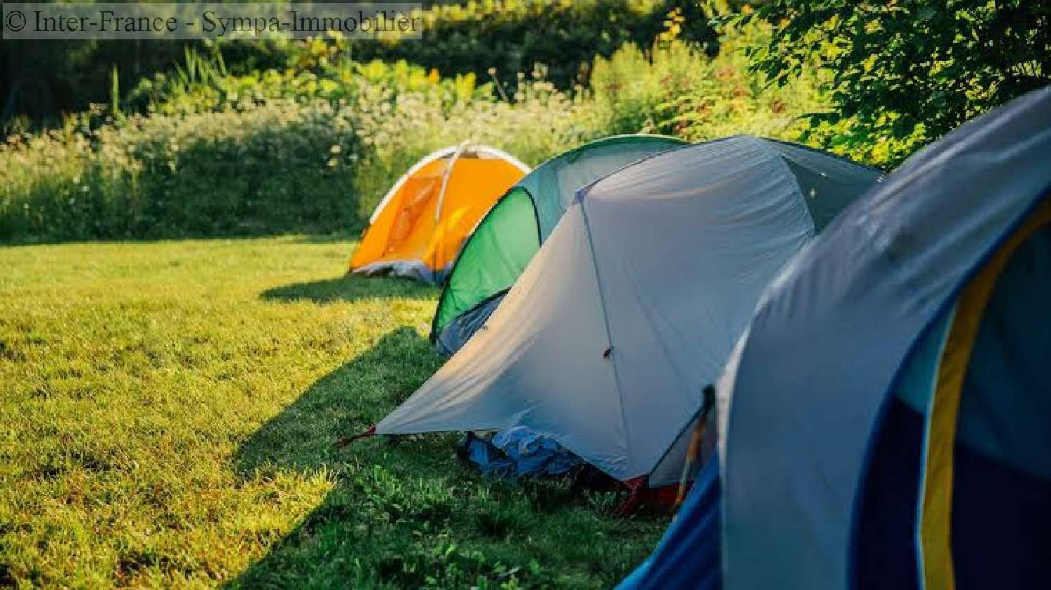 Vente camping 18ha vue panoramique en Occitanie