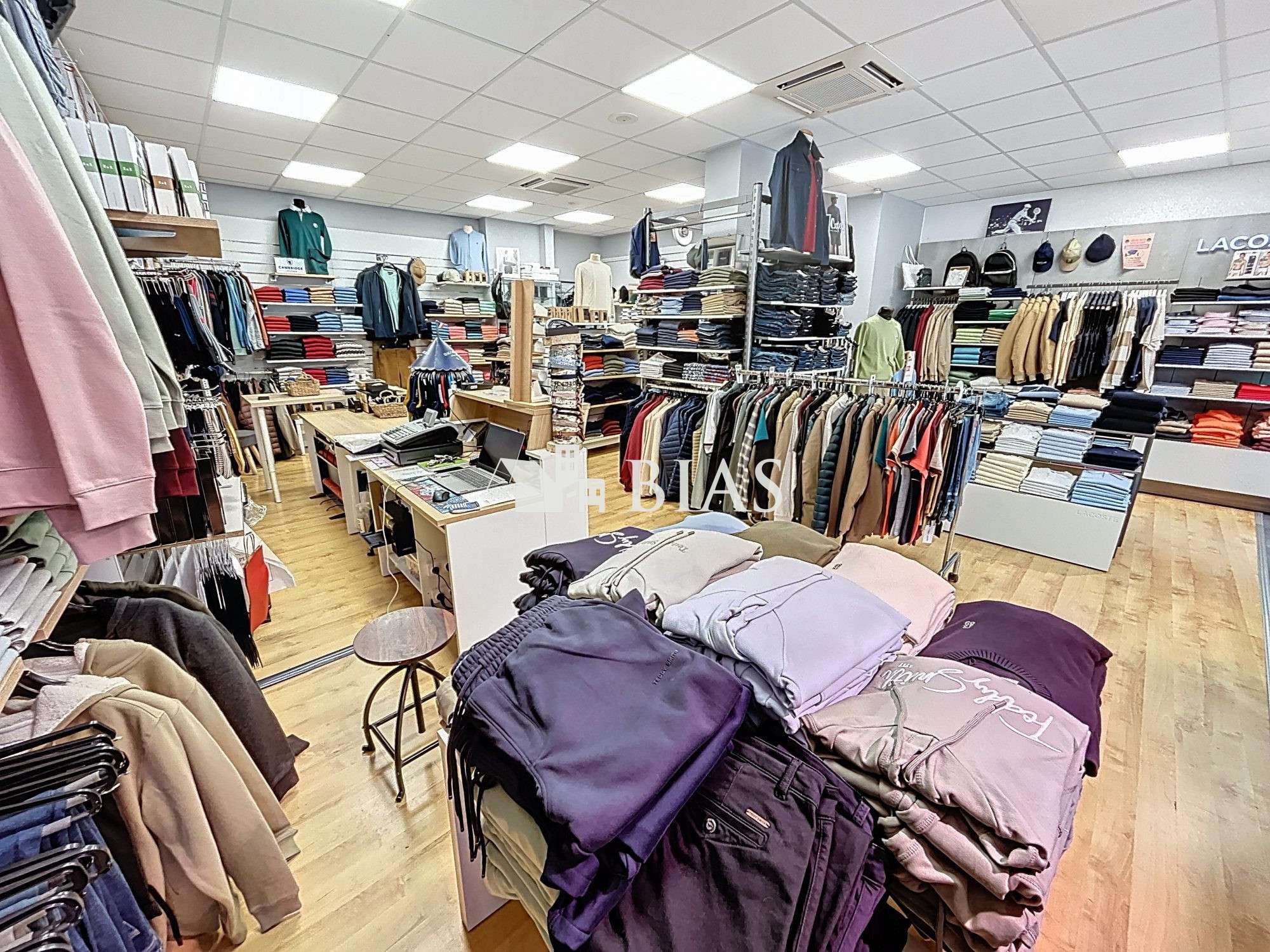 A vendre FDC prêt à porter grandes marques dept 76