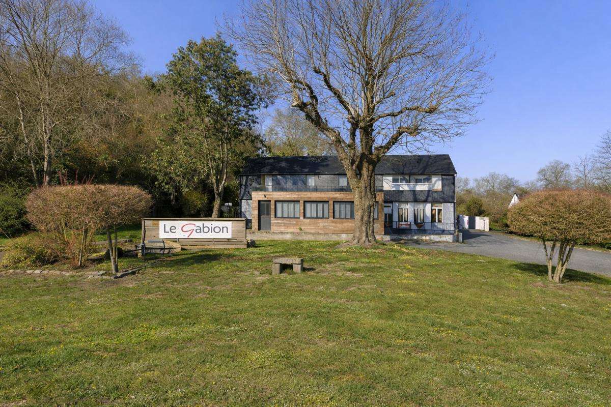 Vente murs commerciaux 270m² à Sandouville 