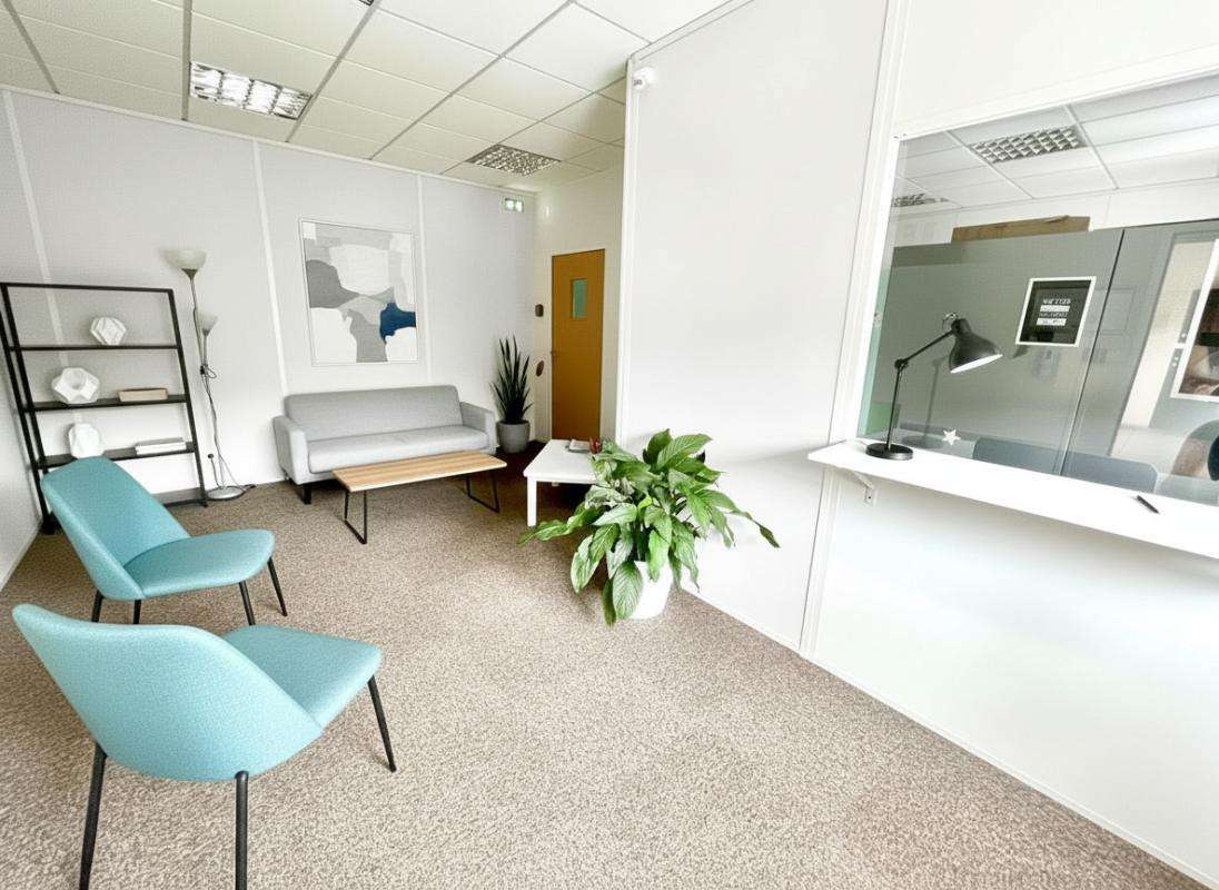 A louer bureaux 200m² avec stationnement à Angers
