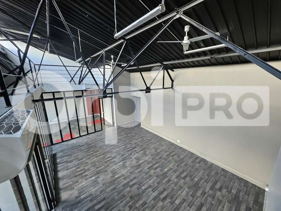 Vente bureaux occupés 199m² R+1 à Reims