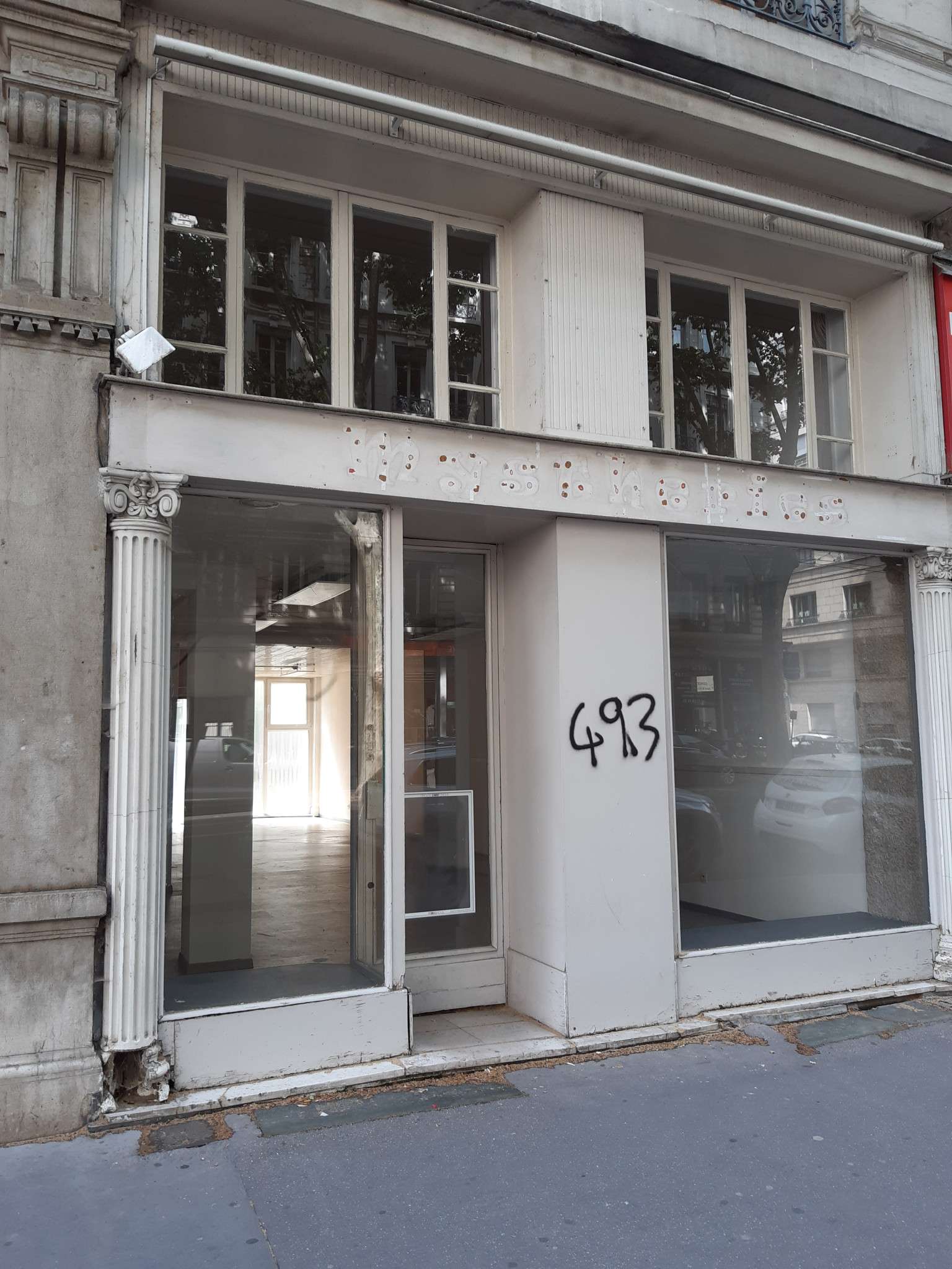 A louer local bureau commercial 130m² Lyon 6e