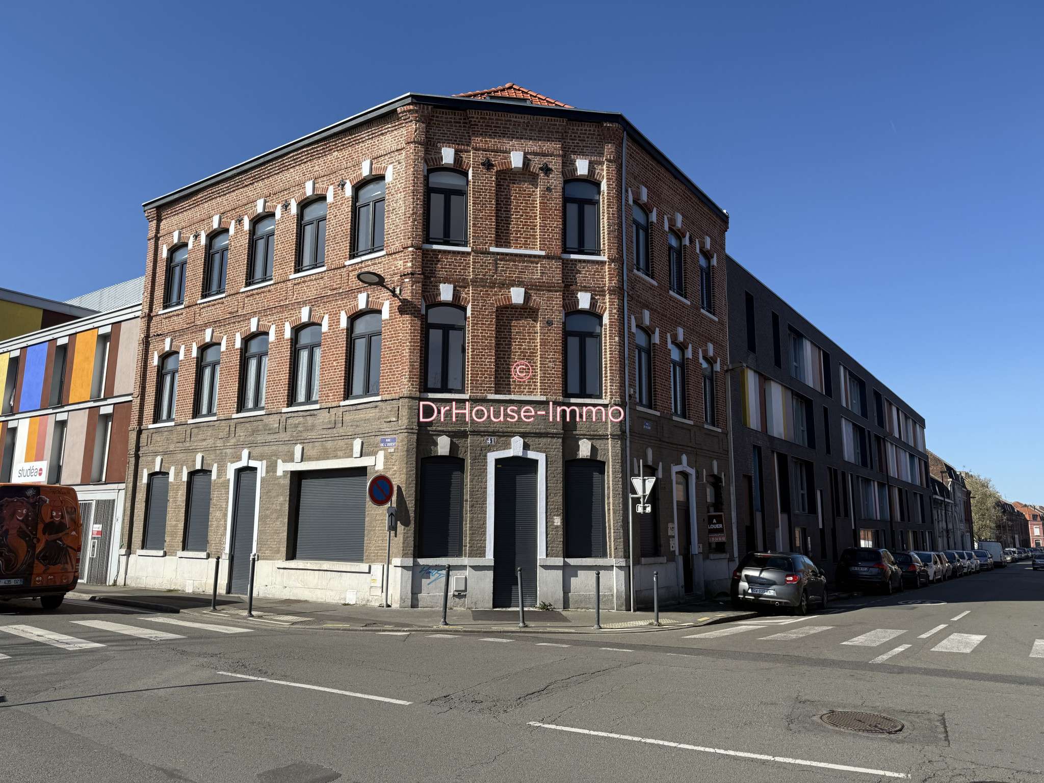 Local commercial 100m² + cave 65m² à Roubaix