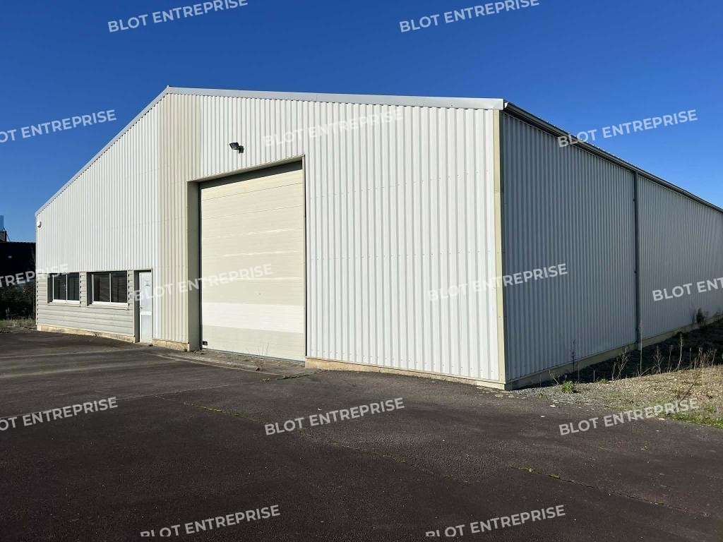A louer local d'activités 450m² à Guichen