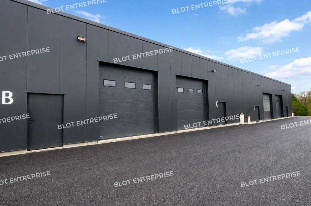 A louer local d'activités 160m² à Saint-Gilles
