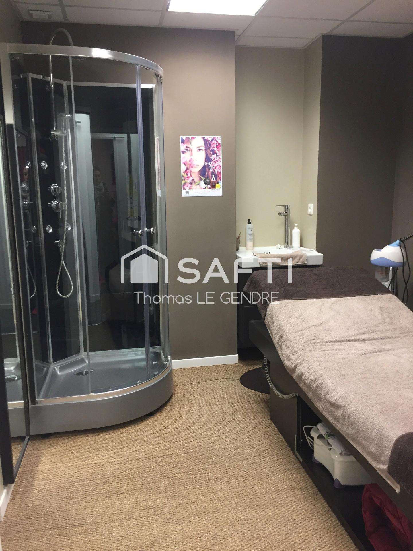 Vente espace beauté discret et élégant à Melesse