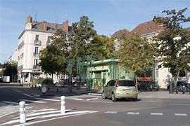 A louer local commercial de 100m² empl n°1 à Dijon