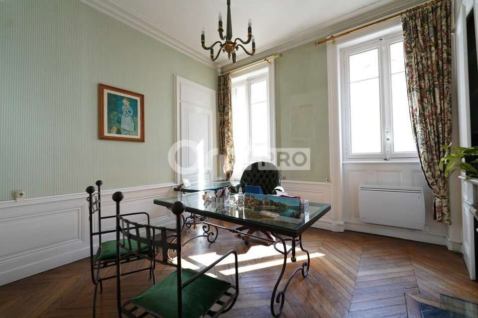 Bureaux 73m² à vendre en RDC surélevé à Lyon 69006