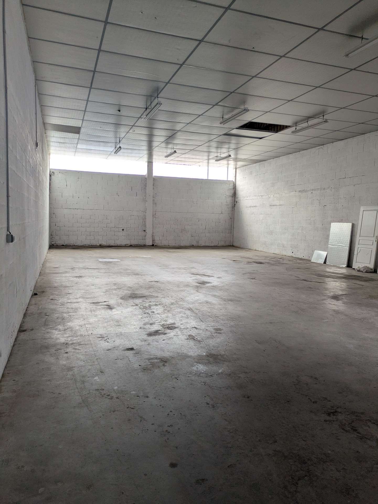 Local d'activité 200m² à louer à Chambéry