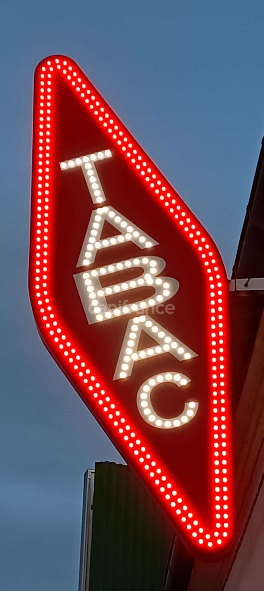 Bar tabac FDJ civette rentable à vendre à Nevers