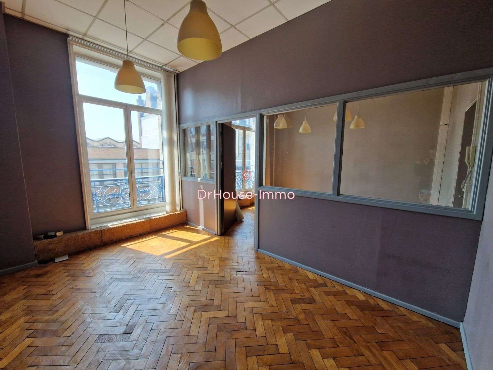 Bureau très lumineux 128m² à louer à Roubaix