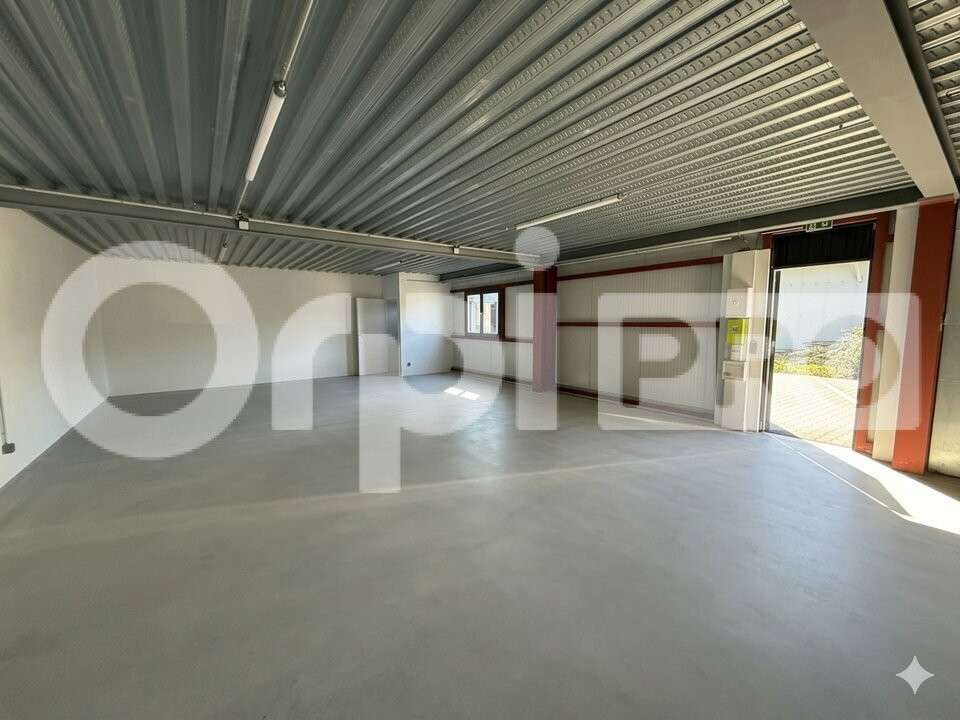 Local 95m² à St-Vincent-de-Tyrosse ZA Casablanca 