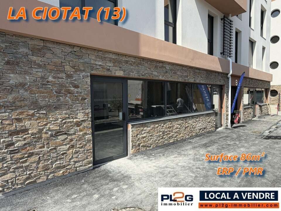 Local commercial neuf à vendre à La Ciotat