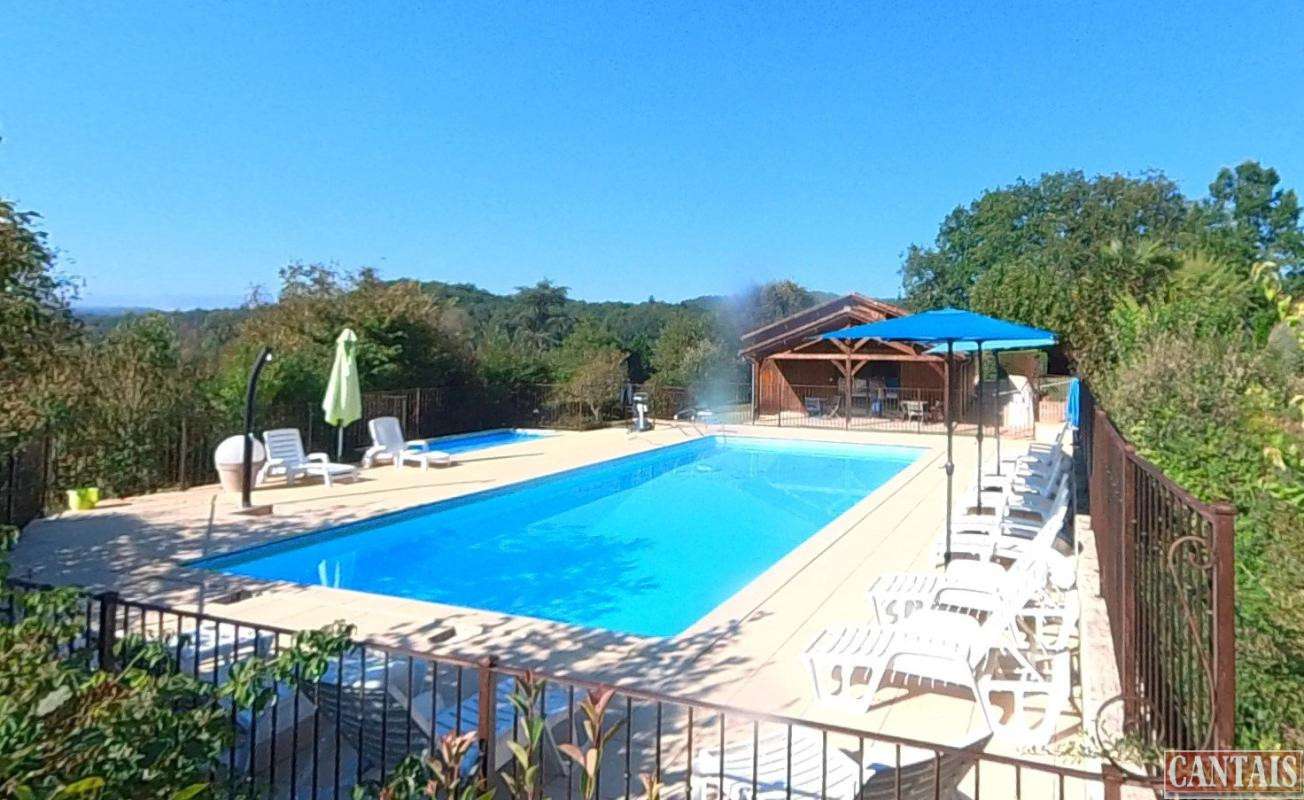 Vente ensemble de 5 gîtes sur axe Tulle Bergerac