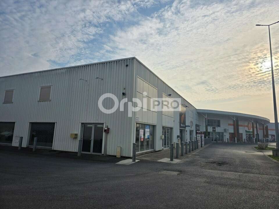 Local commercial 139m² à louer à Bétheny