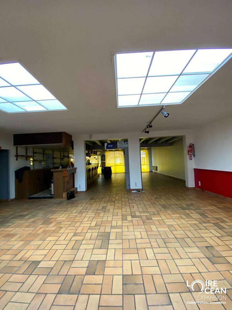 Vente immeuble mixte 407m² Aigrefeuille-sur-Maine