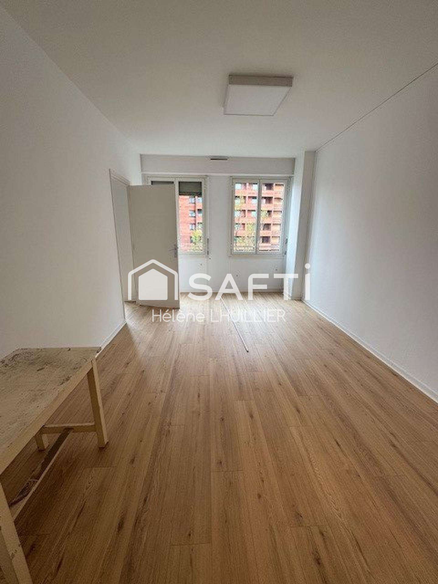 Bureaux 33.60m² R+5 à Toulouse Allées Jaurès